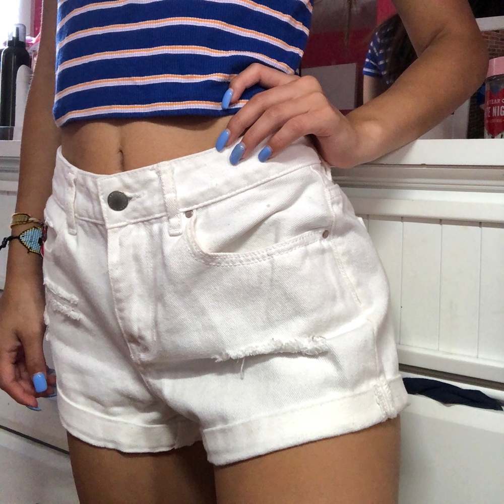 PacSun white shorts